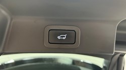 2022 (22) JAGUAR F-PACE 2.0 D200 R-Dynamic S 5dr Auto AWD 5673266