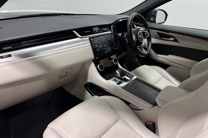 2022 (22) JAGUAR F-PACE 2.0 D200 R-Dynamic S 5dr Auto AWD 5673260