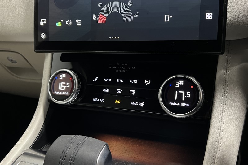 2022 (22) JAGUAR F-PACE 2.0 D200 R-Dynamic S 5dr Auto AWD 5673254