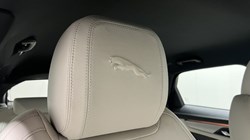 2022 (22) JAGUAR F-PACE 2.0 D200 R-Dynamic S 5dr Auto AWD 5673249