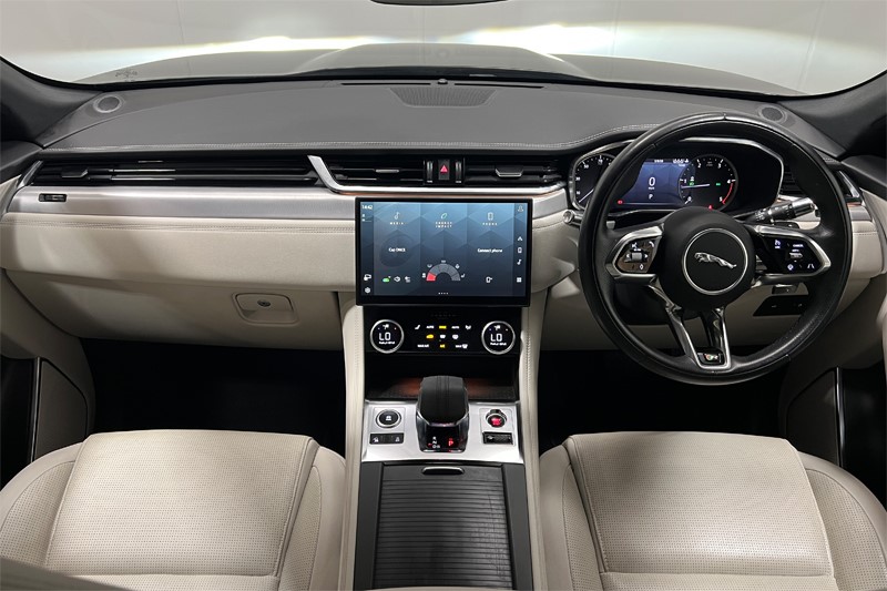 2022 (22) JAGUAR F-PACE 2.0 D200 R-Dynamic S 5dr Auto AWD 5673240