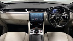 2022 (22) JAGUAR F-PACE 2.0 D200 R-Dynamic S 5dr Auto AWD 5673240