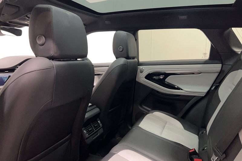 2023 (23) LAND ROVER RANGE ROVER EVOQUE 1.5 P300e Evoque Edition 5dr Auto 5662622