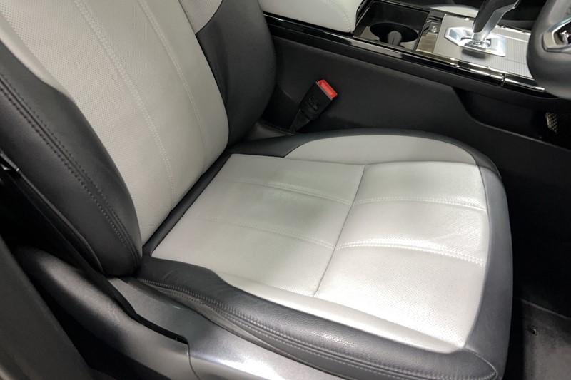 2023 (23) LAND ROVER RANGE ROVER EVOQUE 1.5 P300e Evoque Edition 5dr Auto 5662603