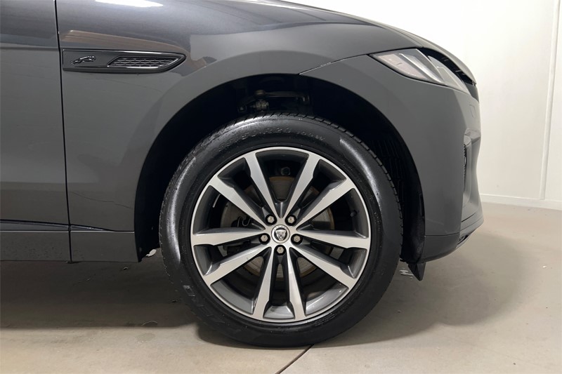 2023 (73) JAGUAR F-PACE 2.0 D200 R-Dynamic SE Black 5dr Auto AWD 5683712