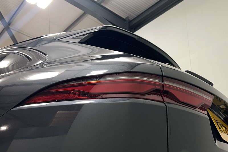 2023 (73) JAGUAR F-PACE 2.0 D200 R-Dynamic SE Black 5dr Auto AWD 5683750