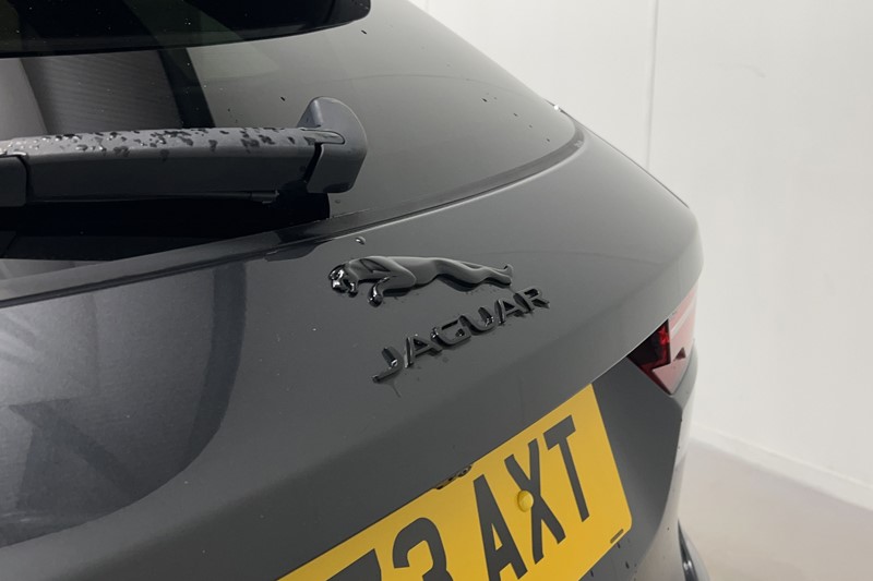2023 (73) JAGUAR F-PACE 2.0 D200 R-Dynamic SE Black 5dr Auto AWD 5683751