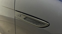 2023 (23) JAGUAR F-PACE 2.0 D200 R-Dynamic SE Black 5dr Auto AWD 5673384