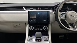 2023 (23) JAGUAR F-PACE 2.0 D200 R-Dynamic SE Black 5dr Auto AWD 5673348