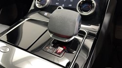 2022 (22) LAND ROVER RANGE ROVER VELAR 2.0 D200 Edition 5dr Auto 5672963