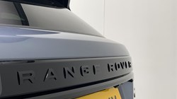 2022 (22) LAND ROVER RANGE ROVER VELAR 2.0 D200 Edition 5dr Auto 5672986