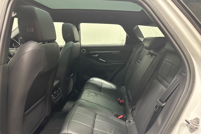 2022 (22) LAND ROVER RANGE ROVER EVOQUE 2.0 D200 R-Dynamic SE 5dr Auto 5681188