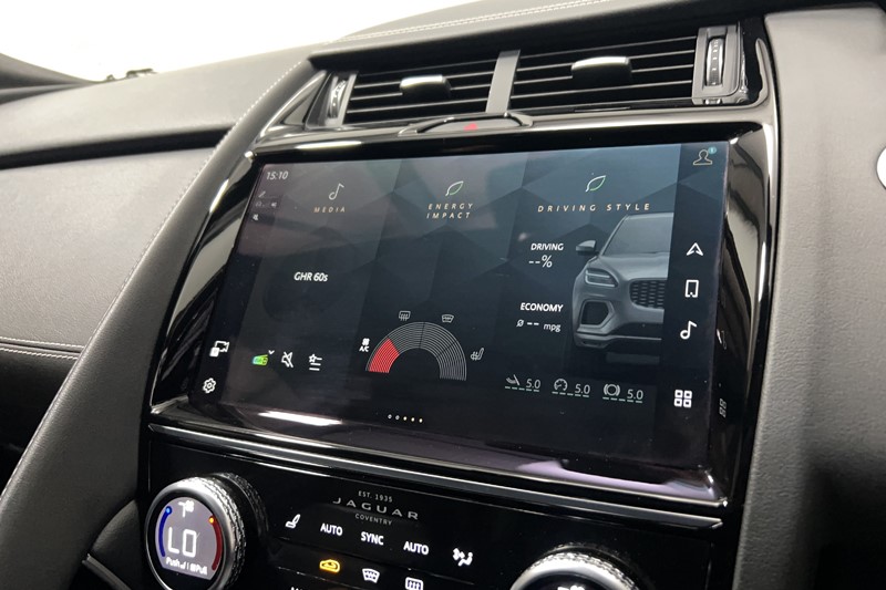 2022 (22) JAGUAR E-PACE 2.0 D200 R-Dynamic Black 5dr Auto 5666899