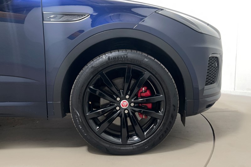 2022 (22) JAGUAR E-PACE 2.0 D200 R-Dynamic Black 5dr Auto 5666879