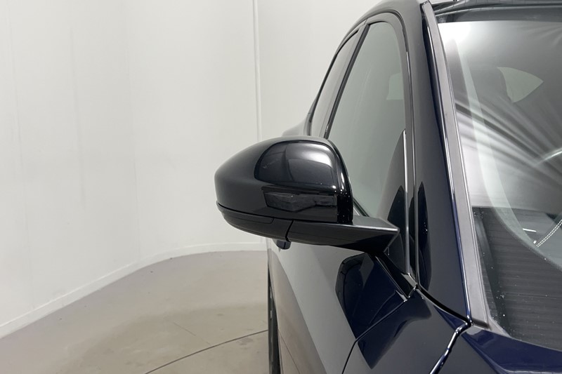 2022 (22) JAGUAR E-PACE 2.0 D200 R-Dynamic Black 5dr Auto 5666920