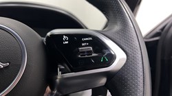 2022 (22) JAGUAR E-PACE 2.0 D200 R-Dynamic Black 5dr Auto 5666892