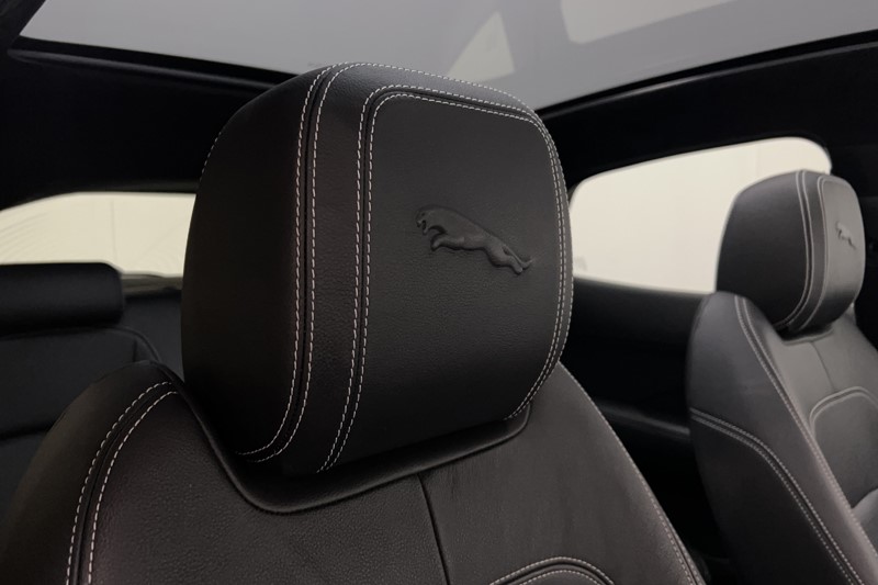 2022 (22) JAGUAR E-PACE 2.0 D200 R-Dynamic Black 5dr Auto 5666891