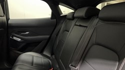 2022 (22) JAGUAR E-PACE 2.0 D200 R-Dynamic Black 5dr Auto 5666909