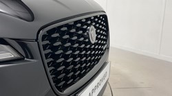 2023 (23) JAGUAR F-PACE 2.0 D200 R-Dynamic SE 5dr Auto AWD 5705747