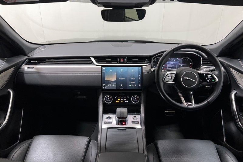2023 (23) JAGUAR F-PACE 2.0 D200 R-Dynamic SE 5dr Auto AWD 5705703