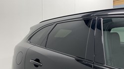 2023 (23) JAGUAR F-PACE 2.0 D200 R-Dynamic SE 5dr Auto AWD 5705742