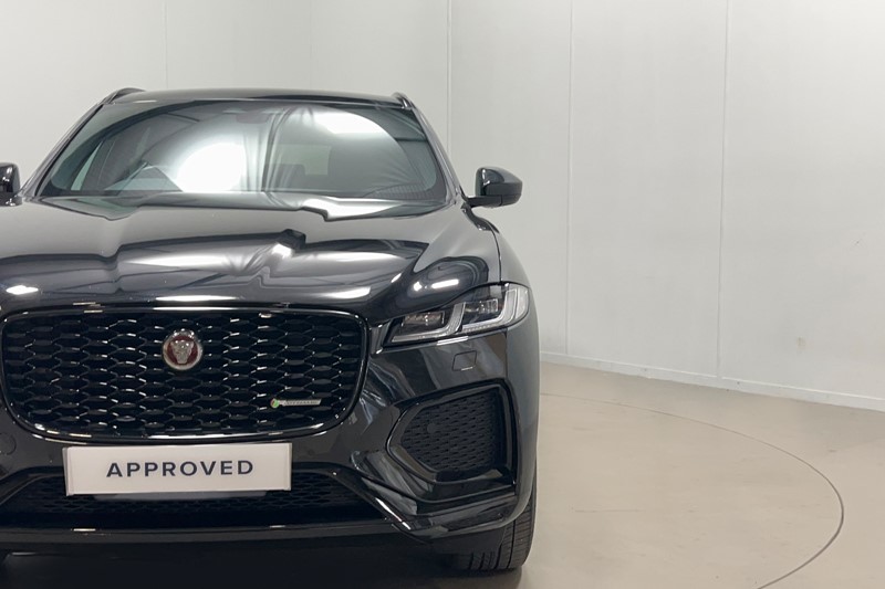 2023 (23) JAGUAR F-PACE 2.0 D200 R-Dynamic SE 5dr Auto AWD 5705748