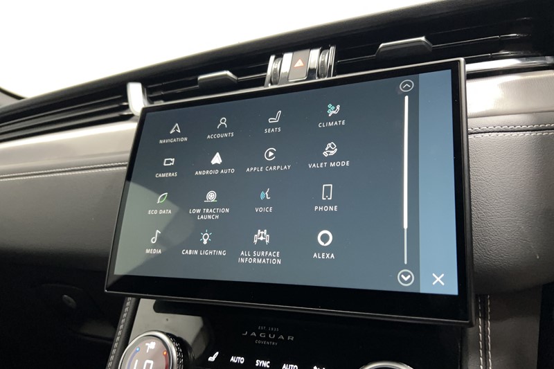 2023 (23) JAGUAR F-PACE 2.0 D200 R-Dynamic SE 5dr Auto AWD 5705724
