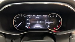 2023 (23) JAGUAR F-PACE 2.0 D200 R-Dynamic SE 5dr Auto AWD 5705717