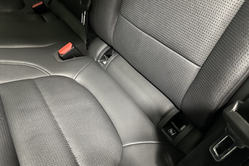 2023 (73) JAGUAR F-PACE 2.0 P250 R-Dynamic SE Black 5dr Auto AWD 5689286