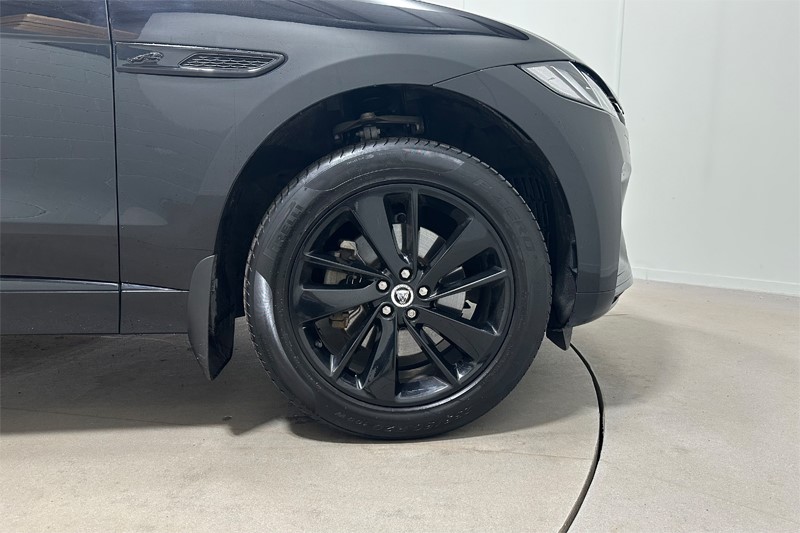 2023 (73) JAGUAR F-PACE 2.0 P250 R-Dynamic SE Black 5dr Auto AWD 5689256