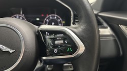 2023 (73) JAGUAR F-PACE 2.0 P250 R-Dynamic SE Black 5dr Auto AWD 5689270