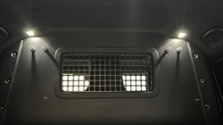 2026 (26) LAND ROVER COMMERCIAL DEFENDER 3.0 D250 Hard Top X-Dynamic SE Auto 5650400
