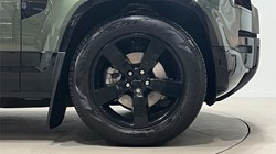 2026 (26) LAND ROVER COMMERCIAL DEFENDER 3.0 D250 Hard Top X-Dynamic SE Auto 5650363
