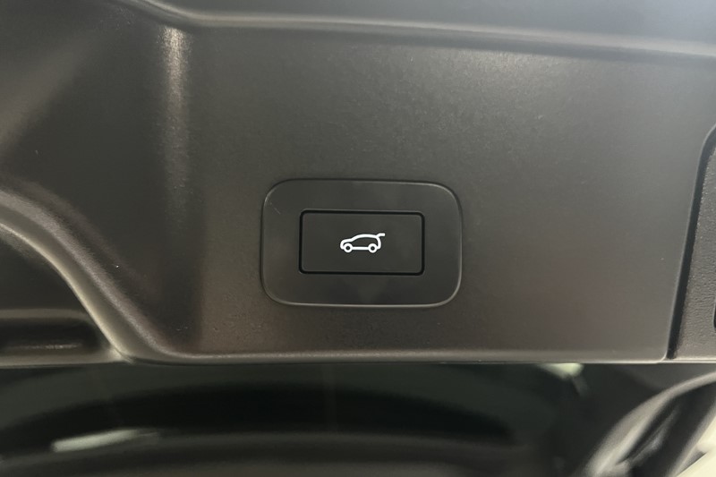 2023 (23) LAND ROVER RANGE ROVER EVOQUE 2.0 D200 R-Dynamic HSE 5dr Auto 5649202