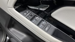 2022 (72) LAND ROVER RANGE ROVER EVOQUE 2.0 D200 Evoque Edition 5dr Auto 5685433