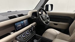 2020 (20) LAND ROVER DEFENDER 2.0 D240 HSE 110 5dr Auto 5655949