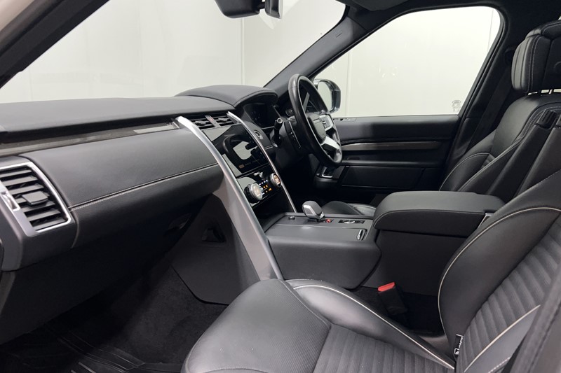 2023 (23) LAND ROVER DISCOVERY 3.0 D300 Metropolitan Edition 5dr Auto 5672739