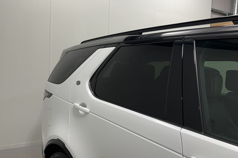 2023 (23) LAND ROVER DISCOVERY 3.0 D300 Metropolitan Edition 5dr Auto 5672757