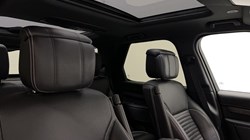 2023 (23) LAND ROVER DISCOVERY 3.0 D300 Metropolitan Edition 5dr Auto 5672721