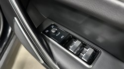2023 (23) JAGUAR F-PACE 2.0 D200 R-Dynamic Black 5dr Auto AWD 5679419