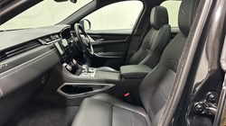 2023 (23) JAGUAR F-PACE 2.0 D200 R-Dynamic Black 5dr Auto AWD 5679408