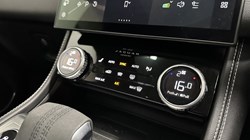 2023 (23) JAGUAR F-PACE 2.0 D200 R-Dynamic Black 5dr Auto AWD 5679432