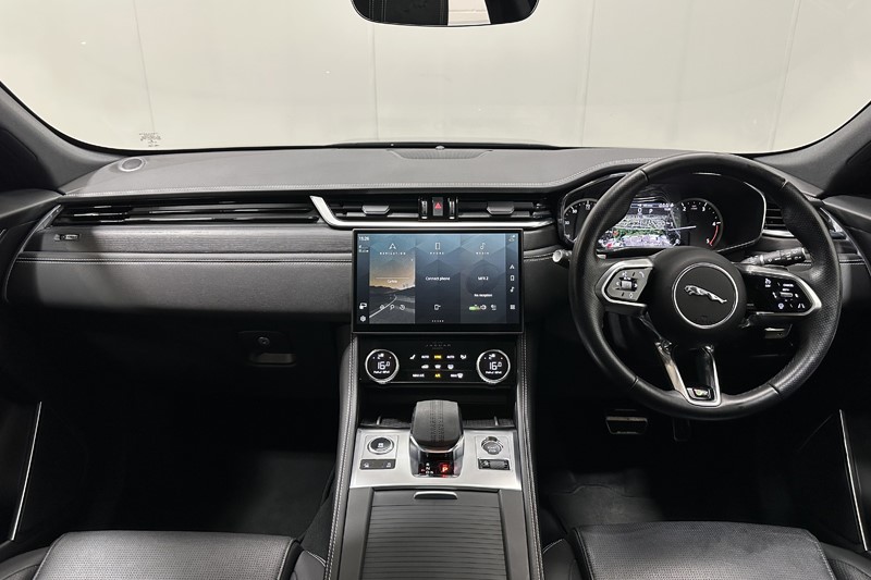 2023 (23) JAGUAR F-PACE 2.0 D200 R-Dynamic Black 5dr Auto AWD 5679415