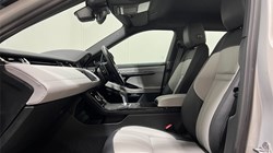 2022 (22) LAND ROVER RANGE ROVER EVOQUE 2.0 P250 R-Dynamic SE 5dr Auto 5659876