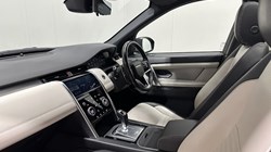 2021 (21) LAND ROVER DISCOVERY SPORT 2.0 D200 R-Dynamic HSE 5dr Auto 5669418