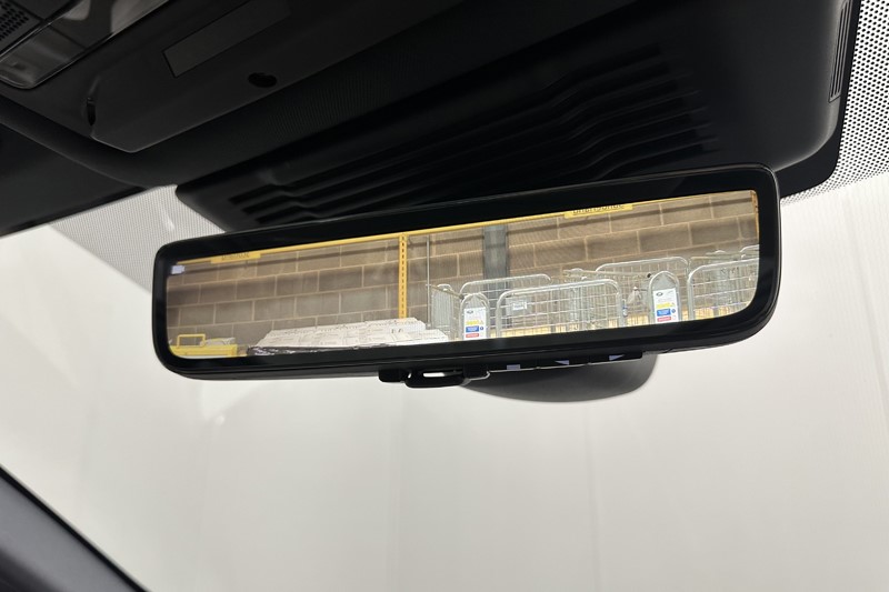 2021 (21) LAND ROVER DISCOVERY SPORT 2.0 D200 R-Dynamic HSE 5dr Auto 5669404