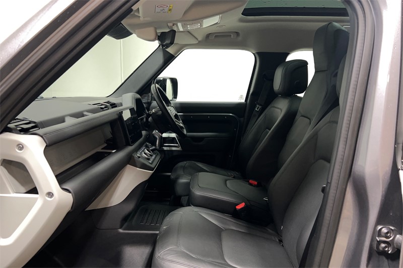 2024 (24) LAND ROVER DEFENDER 3.0 D300 HSE 110 5dr Auto [6 Seat] 5684134