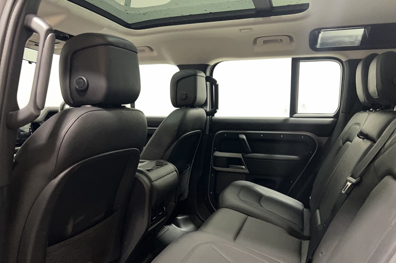 2024 (24) LAND ROVER DEFENDER 3.0 D300 HSE 110 5dr Auto [6 Seat] 5684171