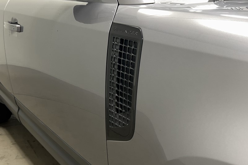 2024 (24) LAND ROVER DEFENDER 3.0 D300 HSE 110 5dr Auto [6 Seat] 5684187