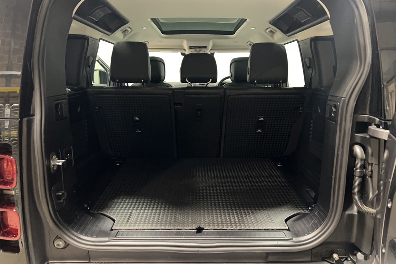 2024 (24) LAND ROVER DEFENDER 3.0 D300 HSE 110 5dr Auto [6 Seat] 5684177